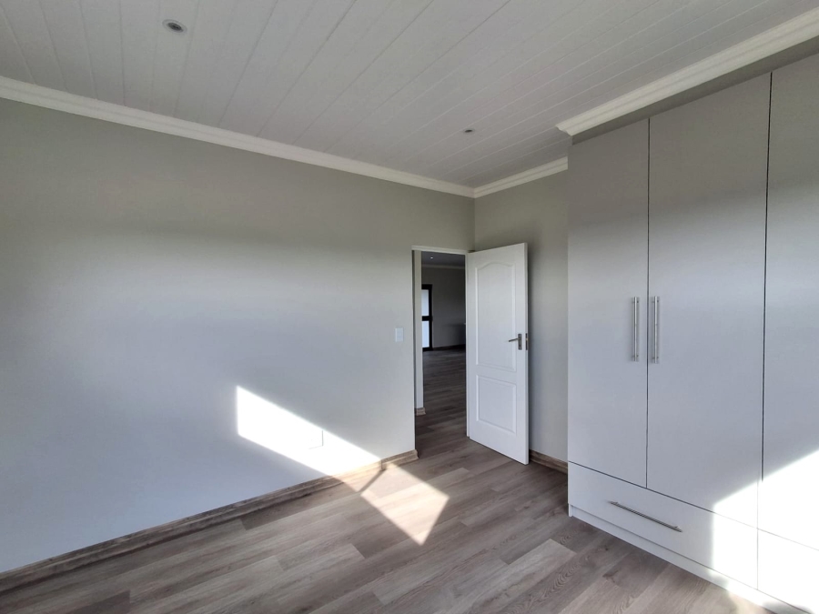 3 Bedroom Property for Sale in Stilbaai Wes Western Cape